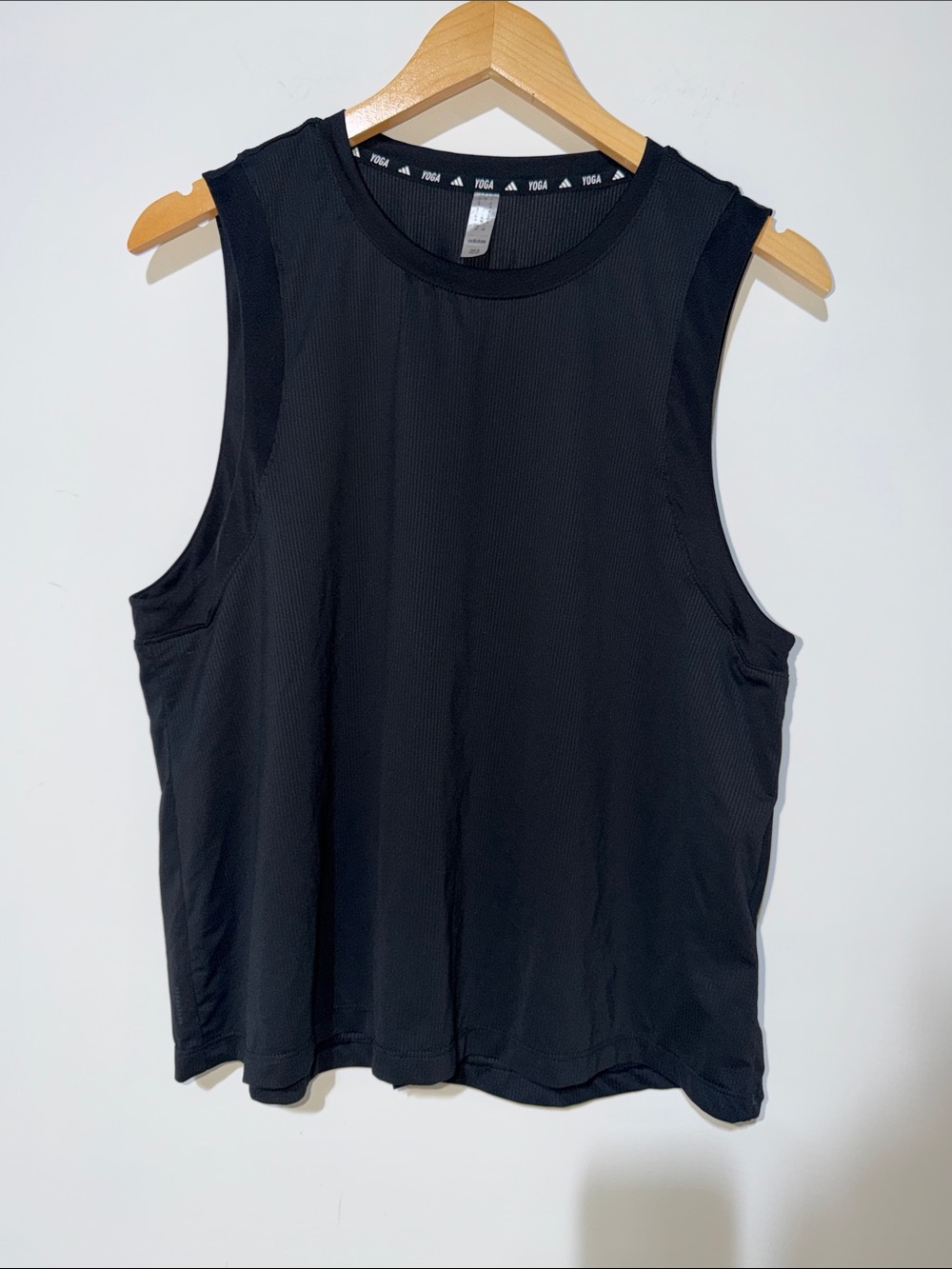 adidas Black Sleeveless Performance yoga Tank Top size large